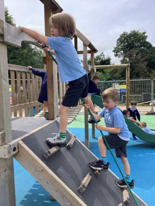 Double Otter Climbing Unit